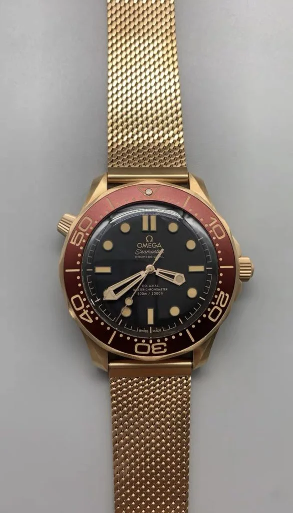 VSF-Watch Omega Seamaster 300M 007 Bronze Gold V4-2.webp
