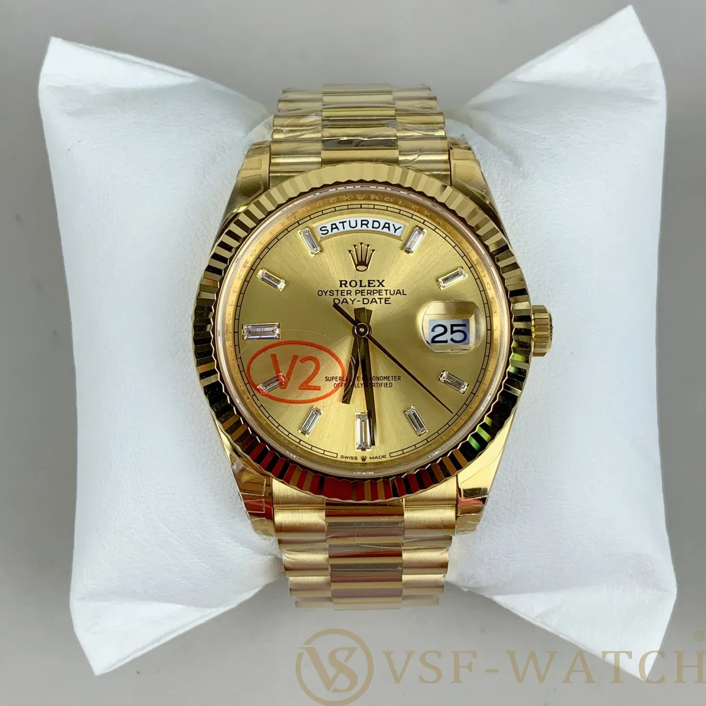 VS Factory Rolex Day-Date 40 Yellow Gold Champagne Baguette 
